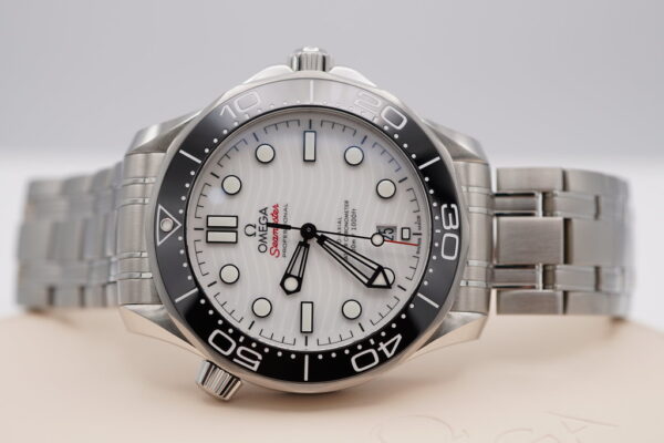 Omega SEAMASTER DIVER 300M WHITE WAVE DIAL BRACELET EXTRA RUBBER STRAP FULL SET - Image 10
