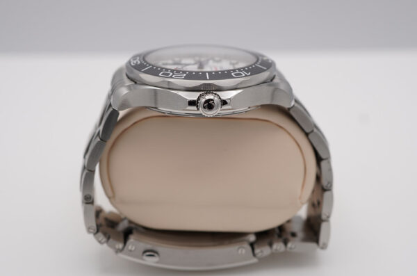 Omega SEAMASTER DIVER 300M WHITE WAVE DIAL BRACELET EXTRA RUBBER STRAP FULL SET - Image 3