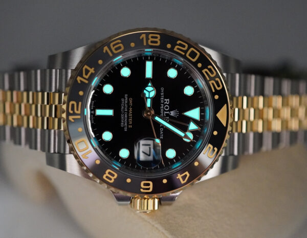BRAND NEW Rolex 126713GRNR GMT MASTER 2 YELLOW GOLD STEEL GREY BLACK BEZEL JUBILEE BAND 2023 FULL SET - Image 11
