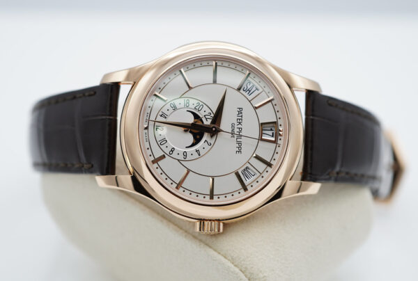 Patek PHILIPPE 5205R ANNUAL CALENDAR 18K ROSE GOLD WHITE DIAL 2021 FULL SET - Image 9