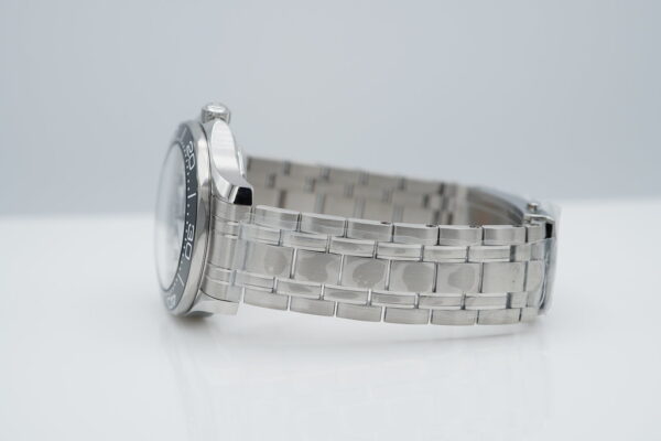 BRAND NEW Omega SEAMASTER DIVER 300M WHITE WAVE DIAL BRACELET 2023 FULL SET - Image 5