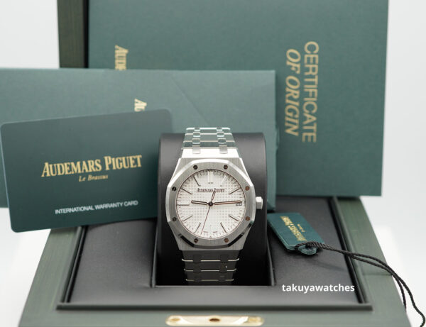 Audemars PIGUET ROYAL OAK 50th ANNIVERSARY 15510ST WHITE DIAL 2022 FULL SET - Image 2