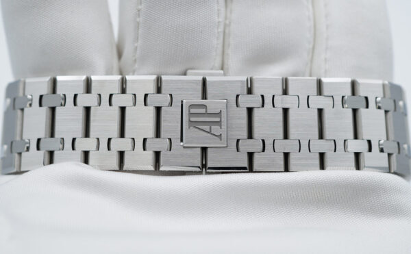 Audemars PIGUET ROYAL OAK 50th ANNIVERSARY 15510ST WHITE DIAL 2022 FULL SET - Image 7