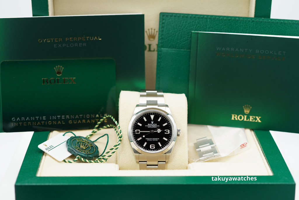 MINT Rolex 124270 EXPLORER I FULL LUME DIAL 36MM 2023 MINT Rolex 124270 EXPLORER I FULL LUME DIAL 36MM 2023