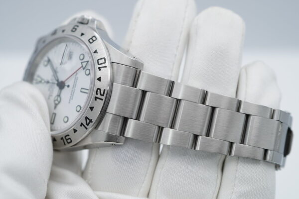 Rolex 16570 EXPLORER II 40MM POLAR WHITE DIAL LUG HOLES Y SERIAL FULL SET - Image 5