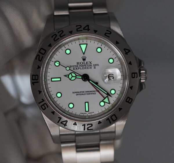 Rolex 16570 EXPLORER II 40MM POLAR WHITE DIAL LUG HOLES Y SERIAL FULL SET - Image 12