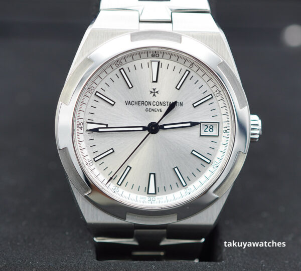 Vacheron CONSTANTIN OVERSEAS 4500V STAINLESS STEEL SILVER DIAL 2022 FULL SET