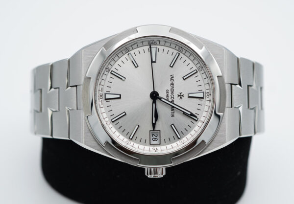 Vacheron CONSTANTIN OVERSEAS 4500V STAINLESS STEEL SILVER DIAL 2022 FULL SET - Image 9