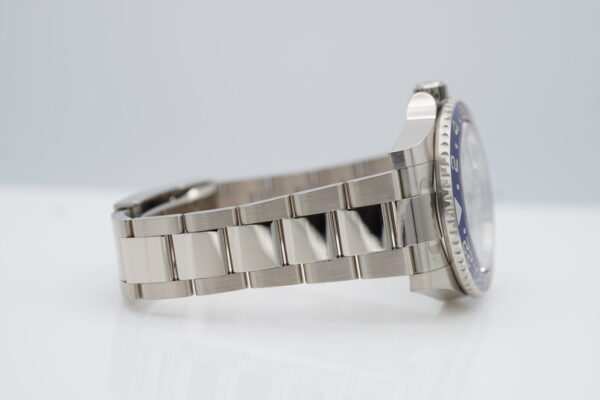 Rolex 126719BLRO GMT MASTER II WHITE GOLD PEPSI METEORITE DIAL 2023 FULL SET - Image 6