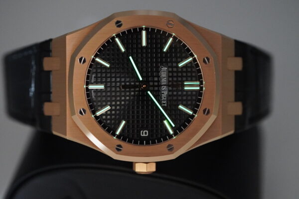 LIKE NEW Audemars PIGUET ROYAL OAK 15500OR ROSE GOLD BLACK DIAL 41MM 2022 FULL SET - Image 11
