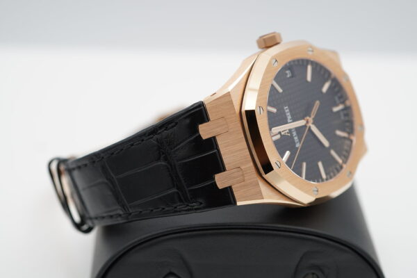 LIKE NEW Audemars PIGUET ROYAL OAK 15500OR ROSE GOLD BLACK DIAL 41MM 2022 FULL SET - Image 6