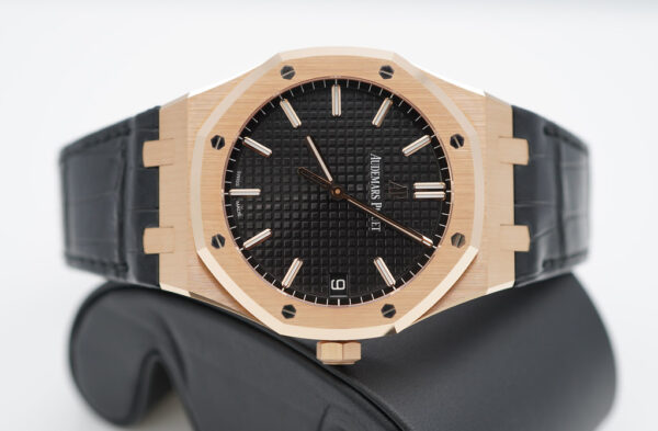 LIKE NEW Audemars PIGUET ROYAL OAK 15500OR ROSE GOLD BLACK DIAL 41MM 2022 FULL SET - Image 9