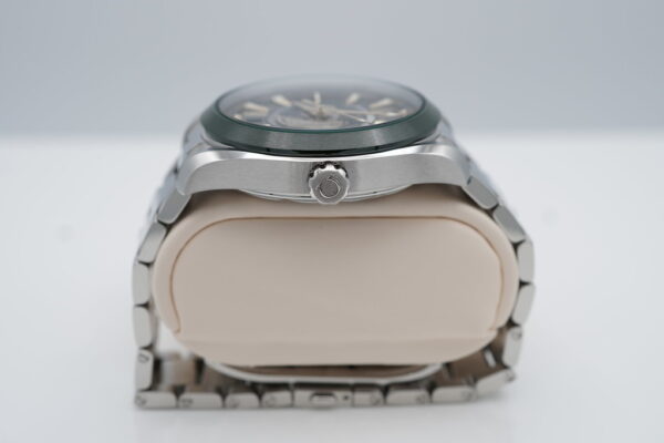 MINT Omega SEAMASTER AQUA TERRA 150M GMT WORLDTIMER GREEN CERAMIC 2023 FULL SET - Image 3