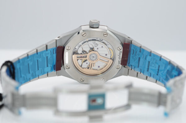 BRAND NEW Audemars PIGUET ROYAL OAK 15550ST BLUE DIAL 37MM 2023 COMPLETE SET - Image 8