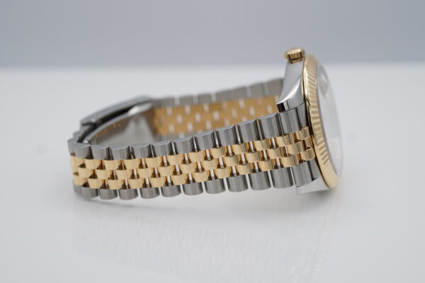 Rolex 126333 DATEJUST 41 YELLOW GOLD STEEL WHITE DIAL JUBILEE BAND FULL SET - Image 6