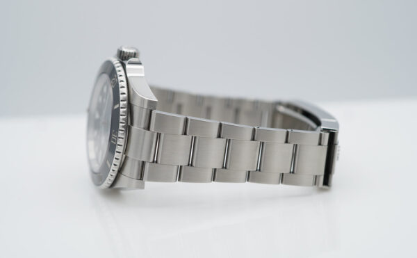 Rolex 124060 SUBMARINER NO DATE 41MM 2021 WARRANTY COMPLETE SET - Image 5