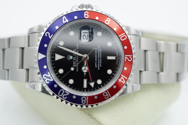 Rolex 16710 GMT MASTER II PEPSI Z SERIAL NO HOLES SEL SERVICED BOXES PAPERS - Image 11