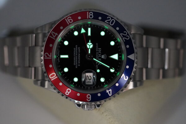 Rolex 16710 GMT MASTER II PEPSI Z SERIAL NO HOLES SEL SERVICED BOXES PAPERS - Image 12