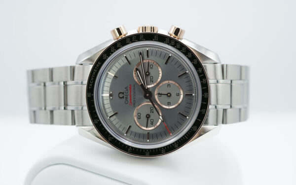 Omega SPEEDMASTER TOKYO 2020 OLYMPICS GREEN BEZEL GREY DIAL STEEL GOLD FULL SET - Image 10