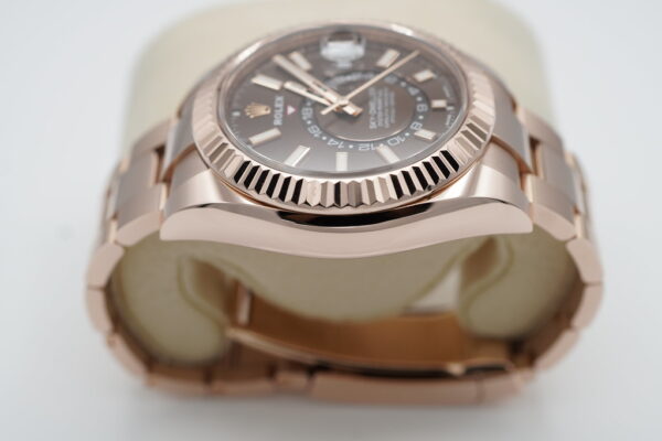 Rolex 326935 SKY-DWELLER 18K ROSE GOLD CHOCOLATE DIAL 2021 COMPLETE SET - Image 4