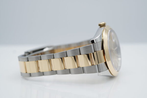 Rolex 126303 DATEJUST 41 18K YELLOW GOLD STAINLESS STEEL CHAMPAGNE DIAL - Image 6