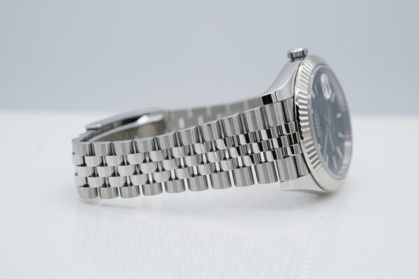 Rolex 126334 DATEJUST 41 FLUTED BEZEL BLUE STICK DIAL JUBILEE WARRANTY FULL SET - Image 6