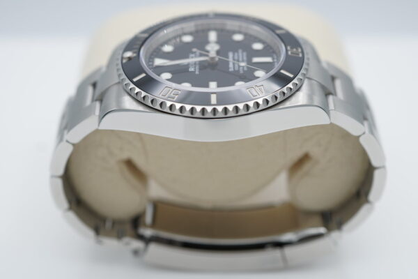 Rolex 124060 SUBMARINER NO DATE 41MM 2023 WARRANTY COMPLETE SET - Image 4