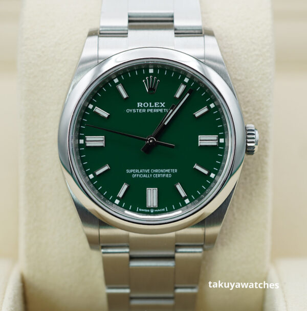 Rolex 126000 OYSTER PERPETUAL 36 GREEN DIAL 2021 COMPLETE SET