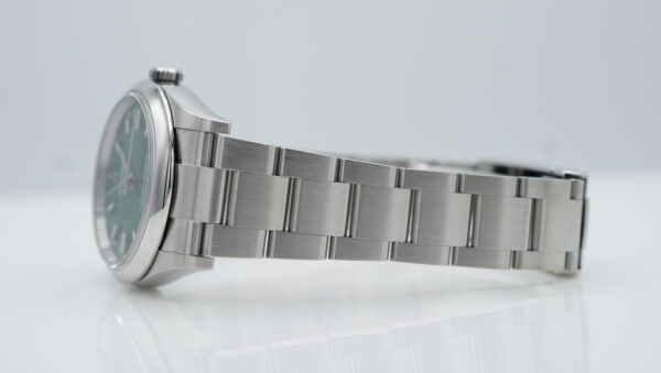 Rolex 126000 OYSTER PERPETUAL 36 GREEN DIAL 2021 COMPLETE SET - Image 5