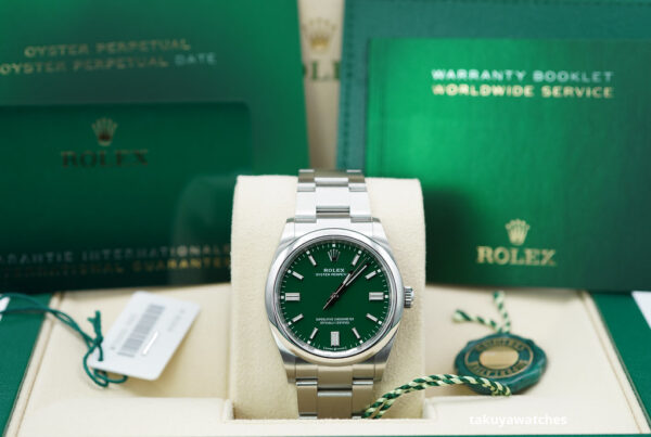 Rolex 126000 OYSTER PERPETUAL 36 GREEN DIAL 2021 COMPLETE SET - Image 2