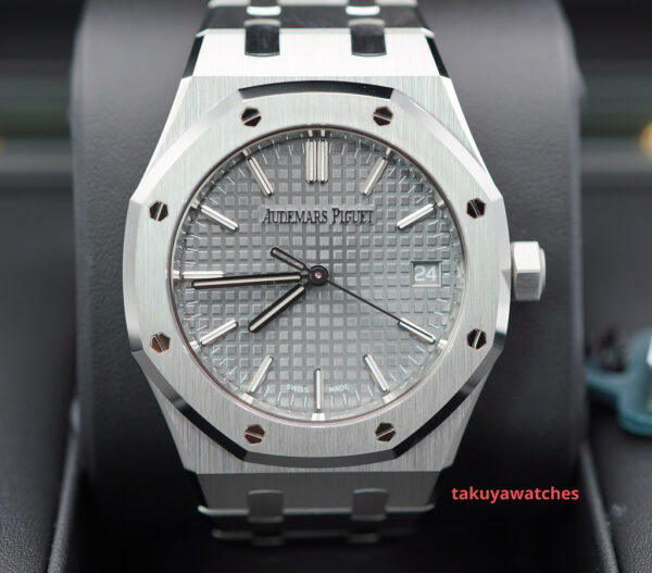 BRAND NEW Audemars PIGUET ROYAL OAK 15550ST GREY DIAL 37MM 2023 COMPLETE SET