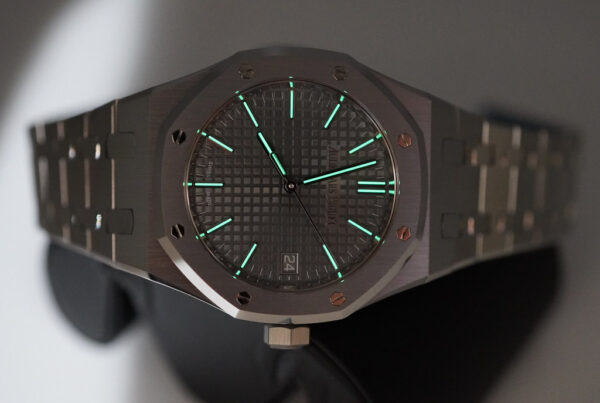 BRAND NEW Audemars PIGUET ROYAL OAK 15550ST GREY DIAL 37MM 2023 COMPLETE SET - Image 12