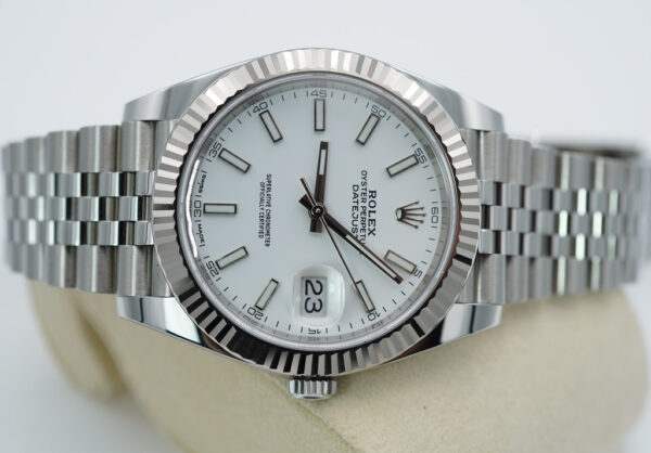 Rolex 126334 DATEJUST 41 FLUTED BEZEL WHITE STICK DIAL JUBILEE BAND FULL SET - Image 9