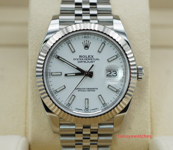 Rolex 126334 DATEJUST 41 FLUTED BEZEL WHITE STICK DIAL JUBILEE BAND FULL SET