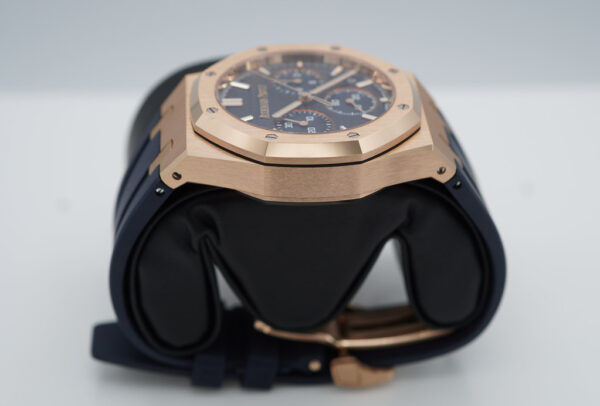 Audemars PIGUET ROYAL OAK CHRONOGRAPH 26240OR 18K ROSE GOLD BLUE DIAL 2023 FULL SET - Image 4