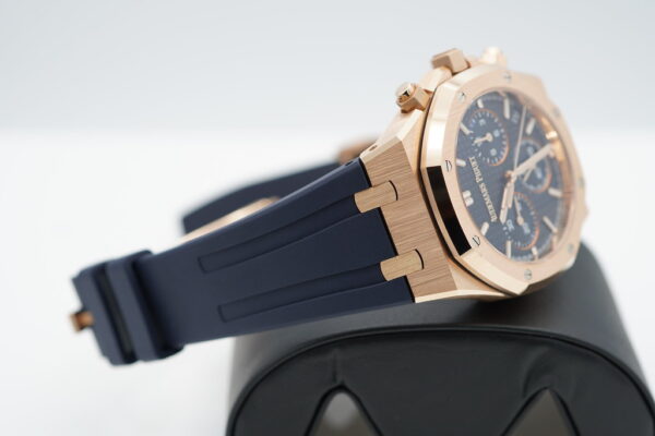 Audemars PIGUET ROYAL OAK CHRONOGRAPH 26240OR 18K ROSE GOLD BLUE DIAL 2023 FULL SET - Image 6