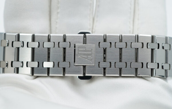 Audemars PIGUET ROYAL OAK DUAL TIME 26120ST STAINLESS STEEL BLUE DIAL 39MM FULL SET - Image 7