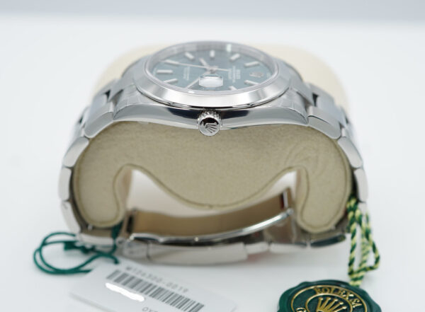 BRAND NEW Rolex 126300 DATEJUST 41 MINT GREEN DIAL OYSTER BAND 2023 STICKERS FULL SET - Image 4