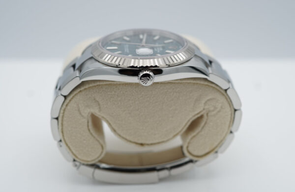 Rolex 126334 DATEJUST 41 FLUTED BEZEL MINT GREEN MOTIF DIAL 2023 COMPLETE SET - Image 3