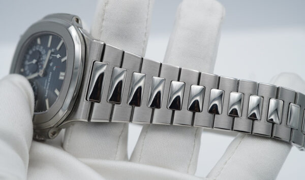 Patek PHILIPPE 5712 STAINLESS STEEL NAUTILUS BLUE DIAL MOONPHASE 2018 FULL SET - Image 6