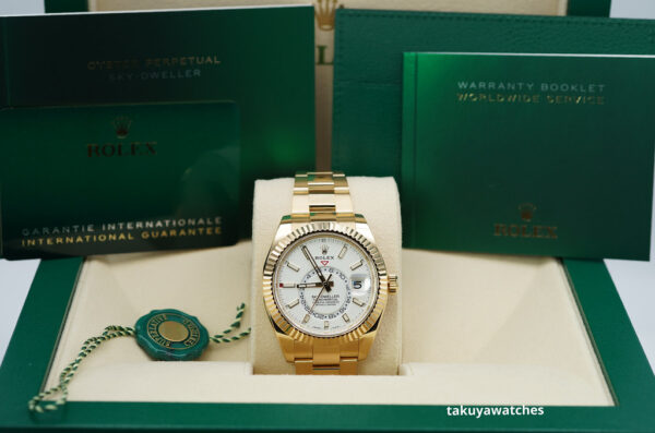 Rolex 326938 SKY-DWELLER 18K YELLOW GOLD WHITE STICK DIAL 2021 FULL SET - Image 2