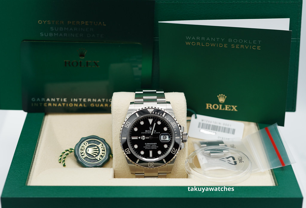 BNIB Rolex Submariner Date Ceramic Green Bezel 126610LV 41MM Box