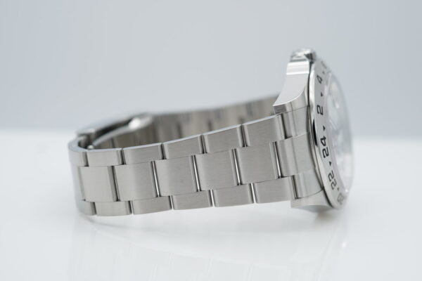 Rolex 226570 EXPLORER 2 POLAR WHITE DIAL NEW MODEL 2022 WARRANTY FULL SET - Image 6