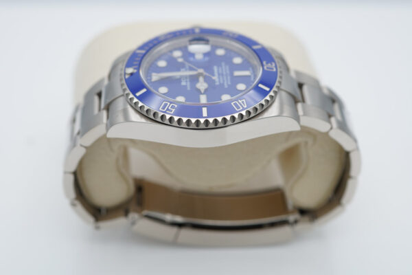 Rolex 116619LB SUBMARINER WHITE GOLD BLUE DIAL SMURF 2020 WARRANTY FULL SET - Image 4