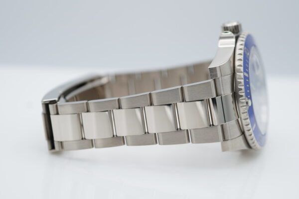 Rolex 116619LB SUBMARINER WHITE GOLD BLUE DIAL SMURF 2020 WARRANTY FULL SET - Image 6
