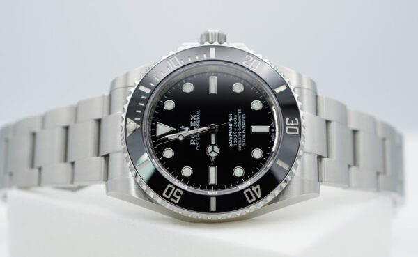 Rolex 124060 SUBMARINER NO DATE 41MM 2023 WARRANTY FULL SET - Image 10