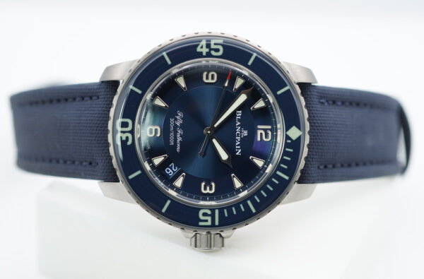 Blancpain FIFTY FATHOMS AUTOMATIC BLUE DIAL TITANIUM 2023 WARRANTY FULL SET - Image 9