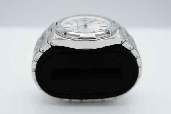 Vacheron CONSTANTIN OVERSEAS 4500V STAINLESS STEEL SILVER DIAL 2021 FULL SET - Image 3