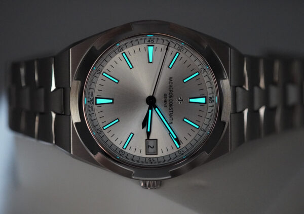 Vacheron CONSTANTIN OVERSEAS 4500V STAINLESS STEEL SILVER DIAL 2021 FULL SET - Image 11