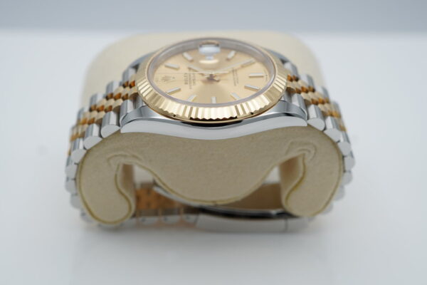 Rolex 126333 DATEJUST 41 YELLOW GOLD STEEL CHAMPAGNE DIAL JUBILEE BAND 2023 FULL SET - Image 4